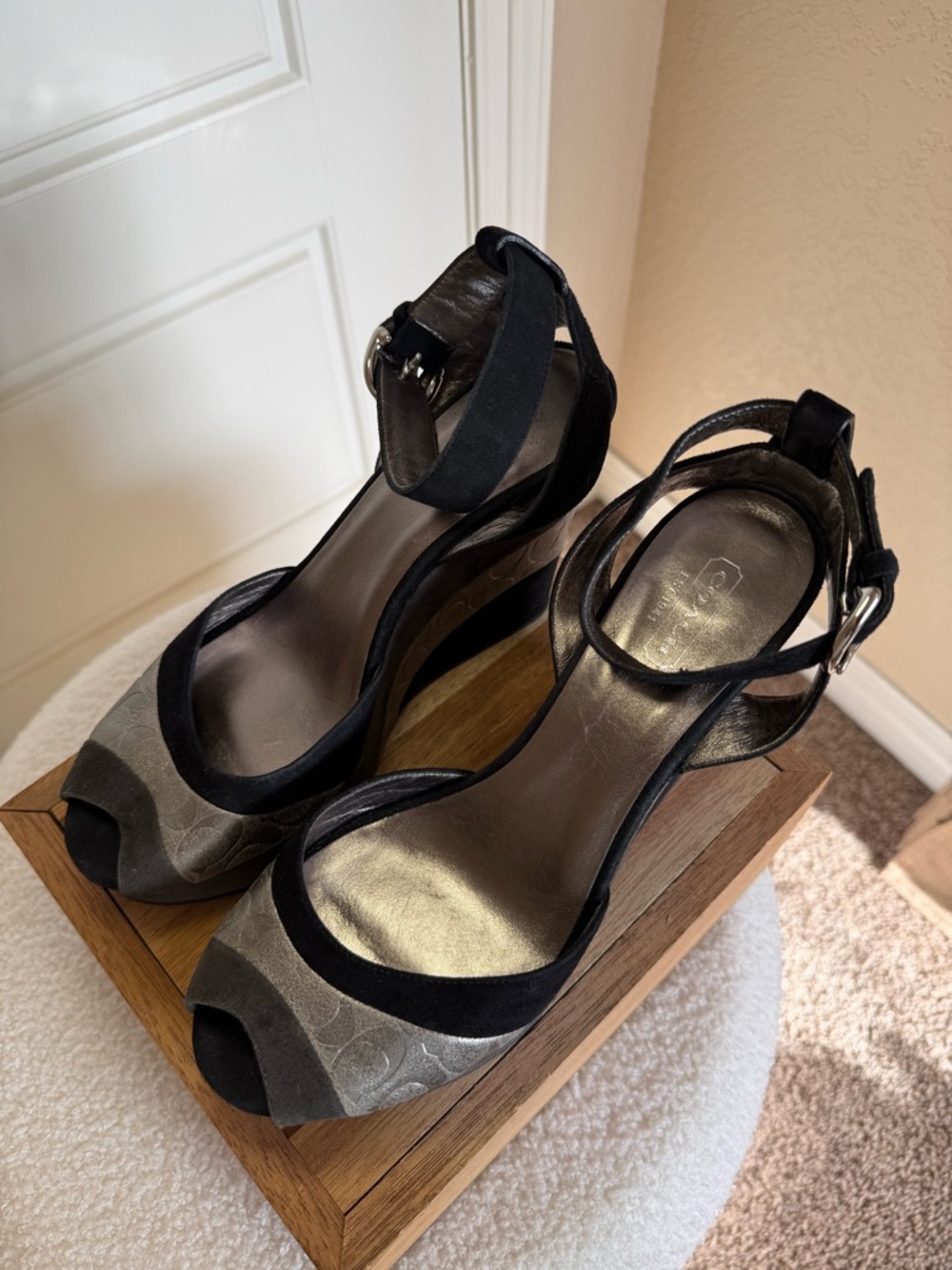 Coach Signature Black and Gray Suede Wedge Sandals- NWOT - Picture 7 of 8